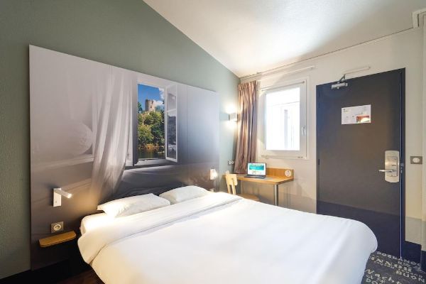 B&B Hotel CHATEAUROUX (2) Aéroport (Déols)